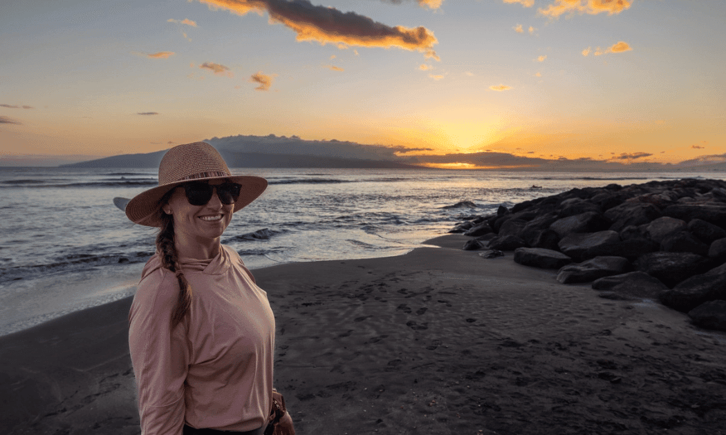 Merino wool and polyester travel shirts for women Merino wool and polyester travel shirts for women