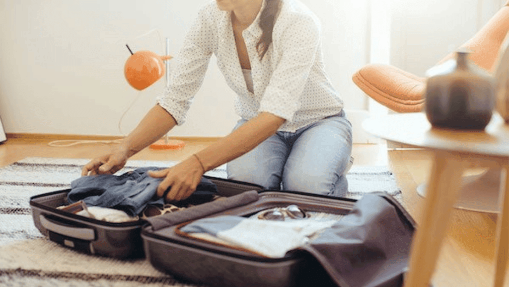 packing dress shoes in suitcase packing dress shoes in suitcase